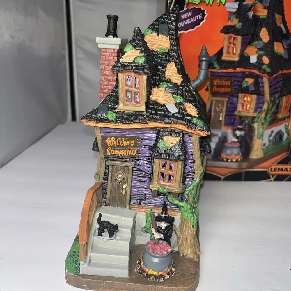 Lemax Witches Bungalow #75183